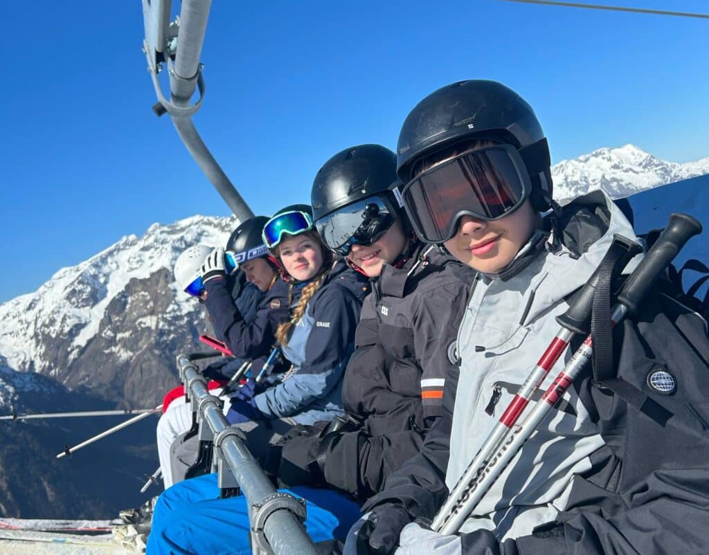 fd7007ad-7704-4081-ab3b-17d151b533bc